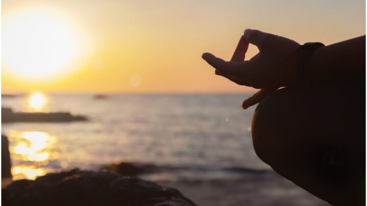 Red Tara Mantra: Benefits & Meaning - OM TARE TAM SOHA - Insight state