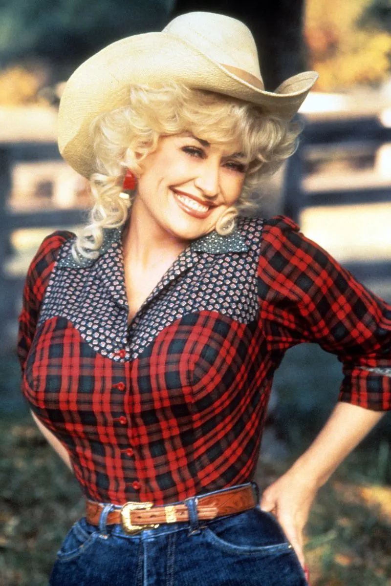 50 Dolly Parton Quotes About Life, Love, and Strength